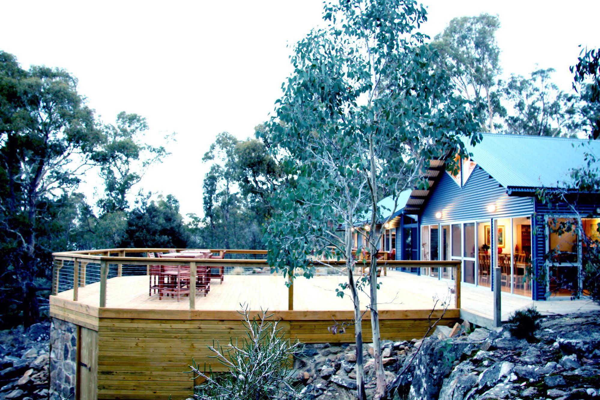 Blue Lake Lodge Steppes Екстериор снимка