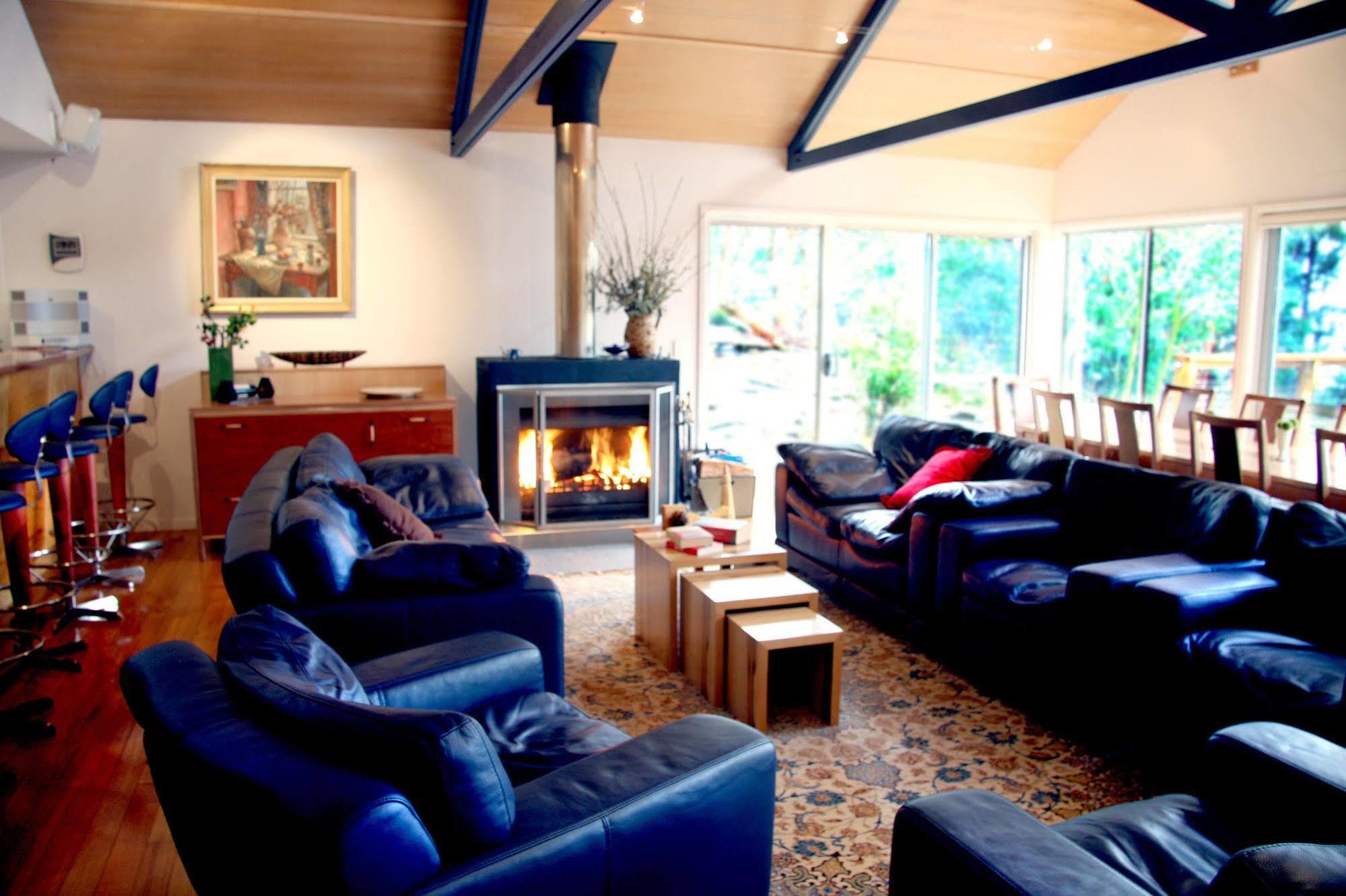 Blue Lake Lodge Steppes Екстериор снимка